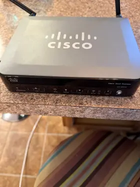 UC320 CISCO Phone