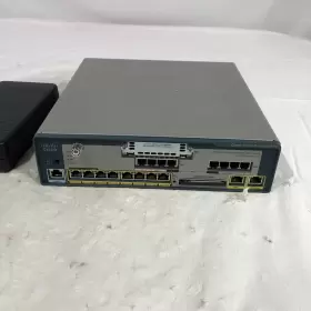 UC520-16 CISCO Pro Wireless Router UC520-16 CISCO Pro Wireless Router