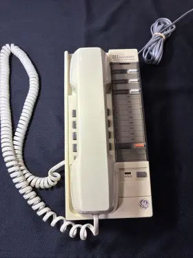 2-9166B GE Memory Tone Pulse Switchable Landline Phone 2-9166B GE Memory Tone Pulse Switchable Landline Phone