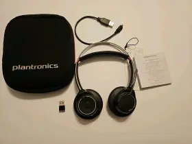 84004-01 PLANTRONICS Voyager Focus Uc Wireless Bluetooth 84004-01 PLANTRONICS Voyager Focus Uc Wireless Bluetooth