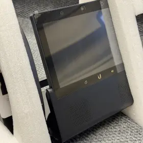 810084690635 UBIQUITI NETWORKS Phone Touch Locked Utp Box #3