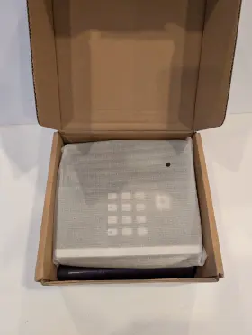 SIP-T42U YEALINK Ip Desk Phone Box #2
