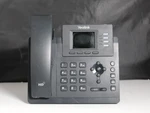 Lot Of 5 Yealink Sip-t33g Ip Office Phones W/ Handsets. Fixed Price $104.99.